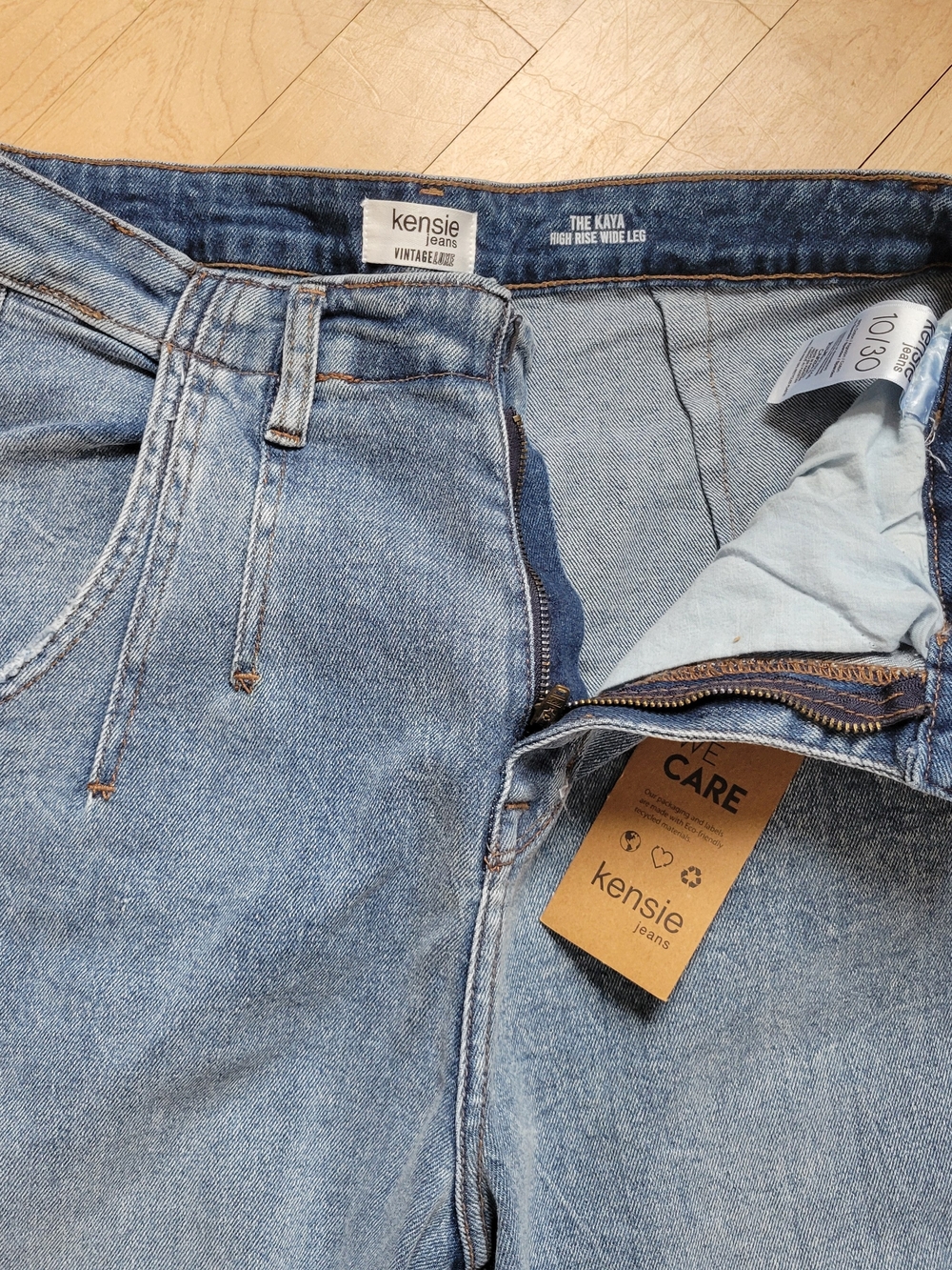 Kensie Women's Light Blue Distressed Wide-Leg Jeans Size 10/30 - Picture 4 of 4